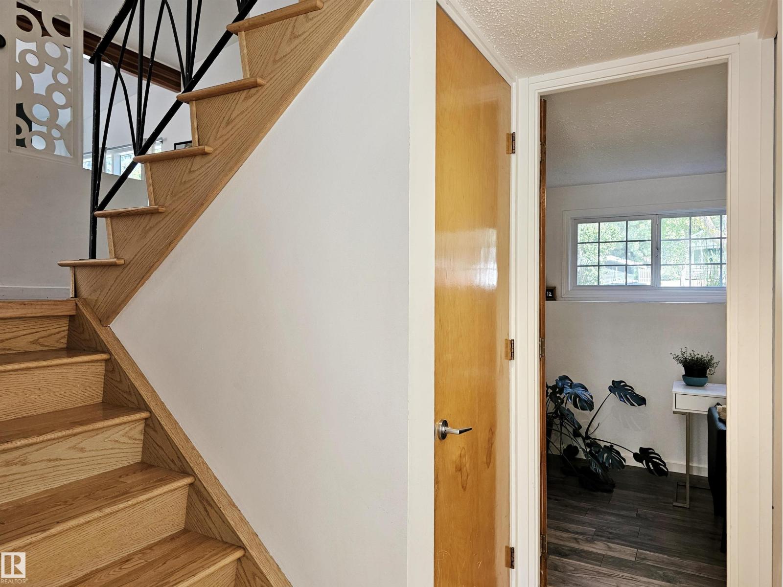 Photo 57 of 47 Glenmore Cr, St Albert AB