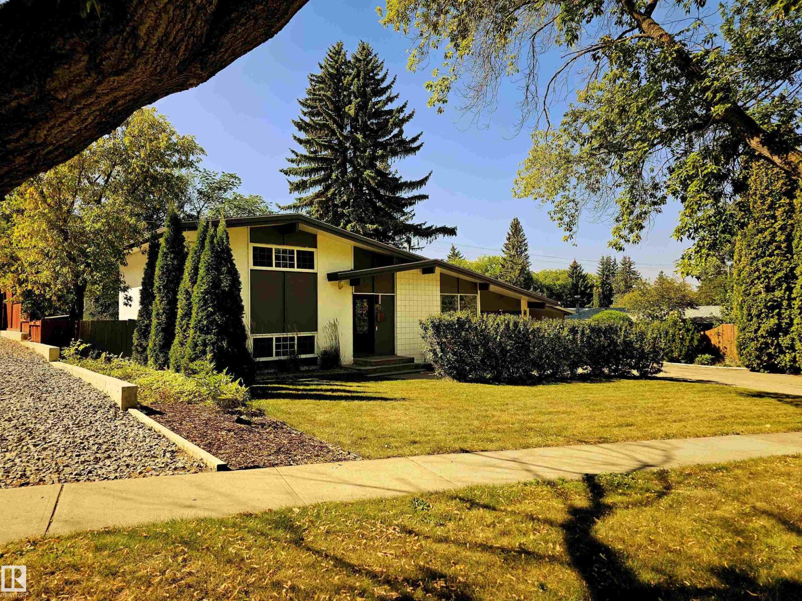 Photo 66 of 47 Glenmore Cr, St Albert AB