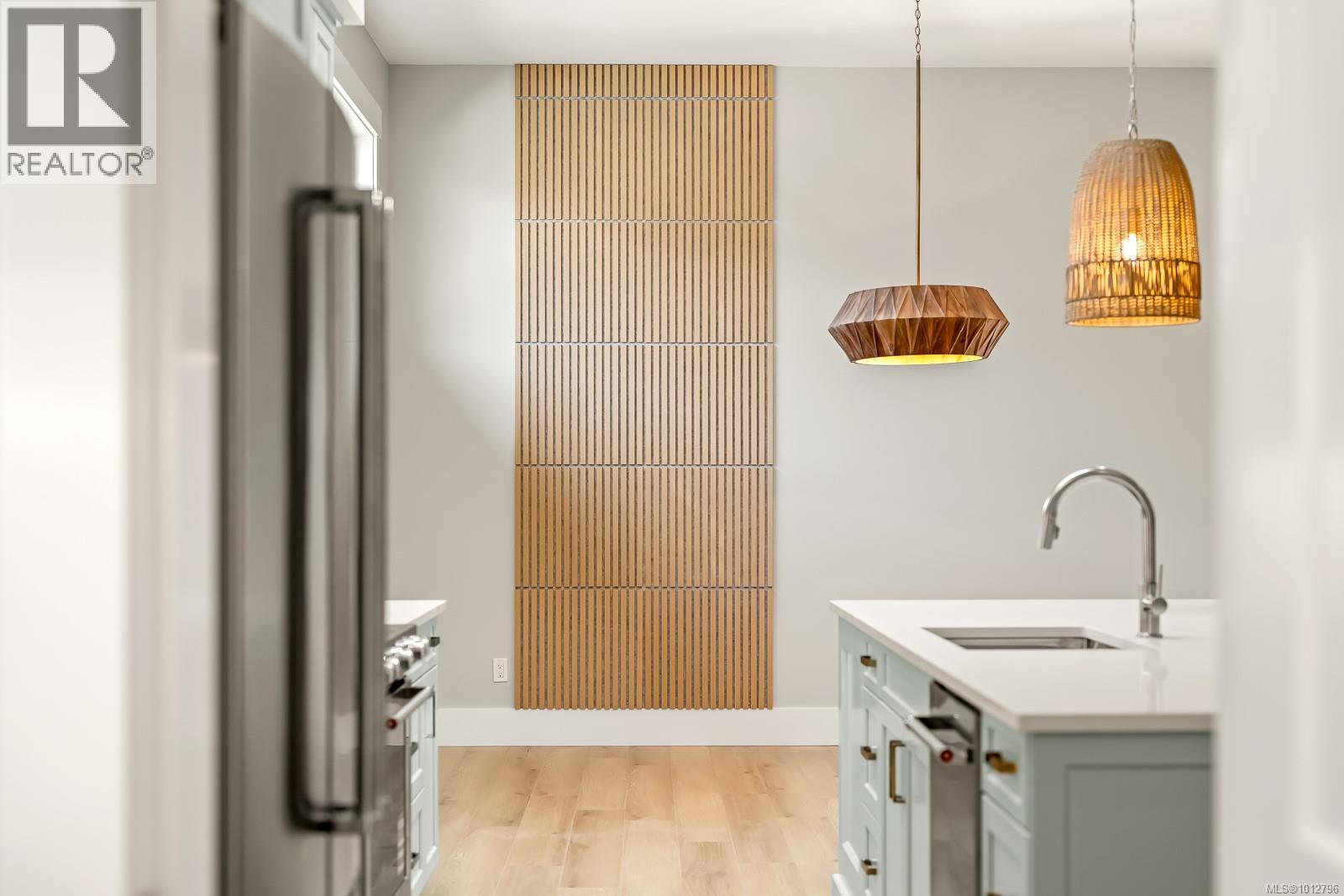 3989 Buckstone Rd, Courtenay