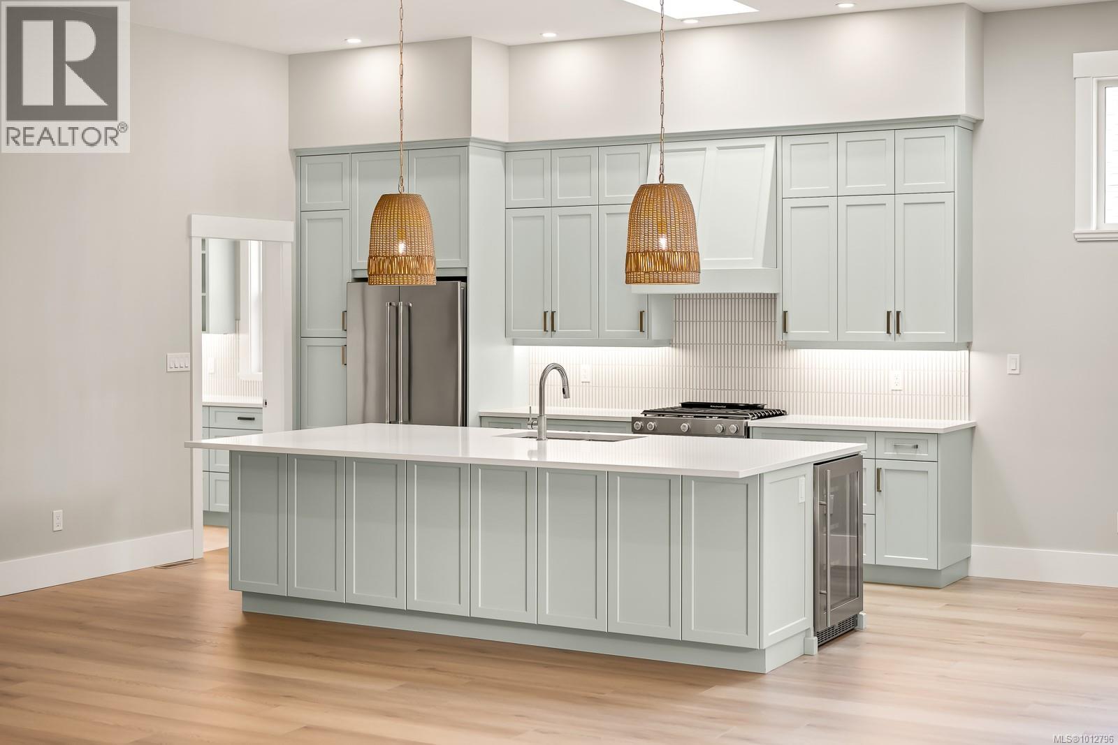 3989 Buckstone Rd, Courtenay