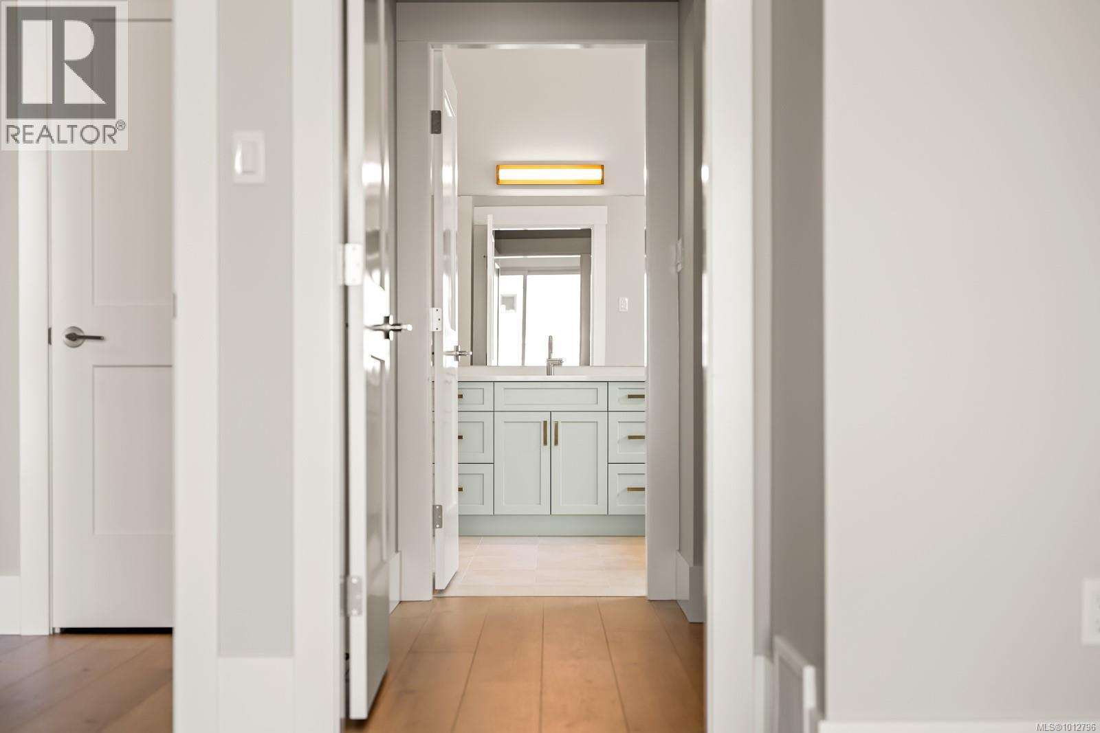 3989 Buckstone Rd, Courtenay