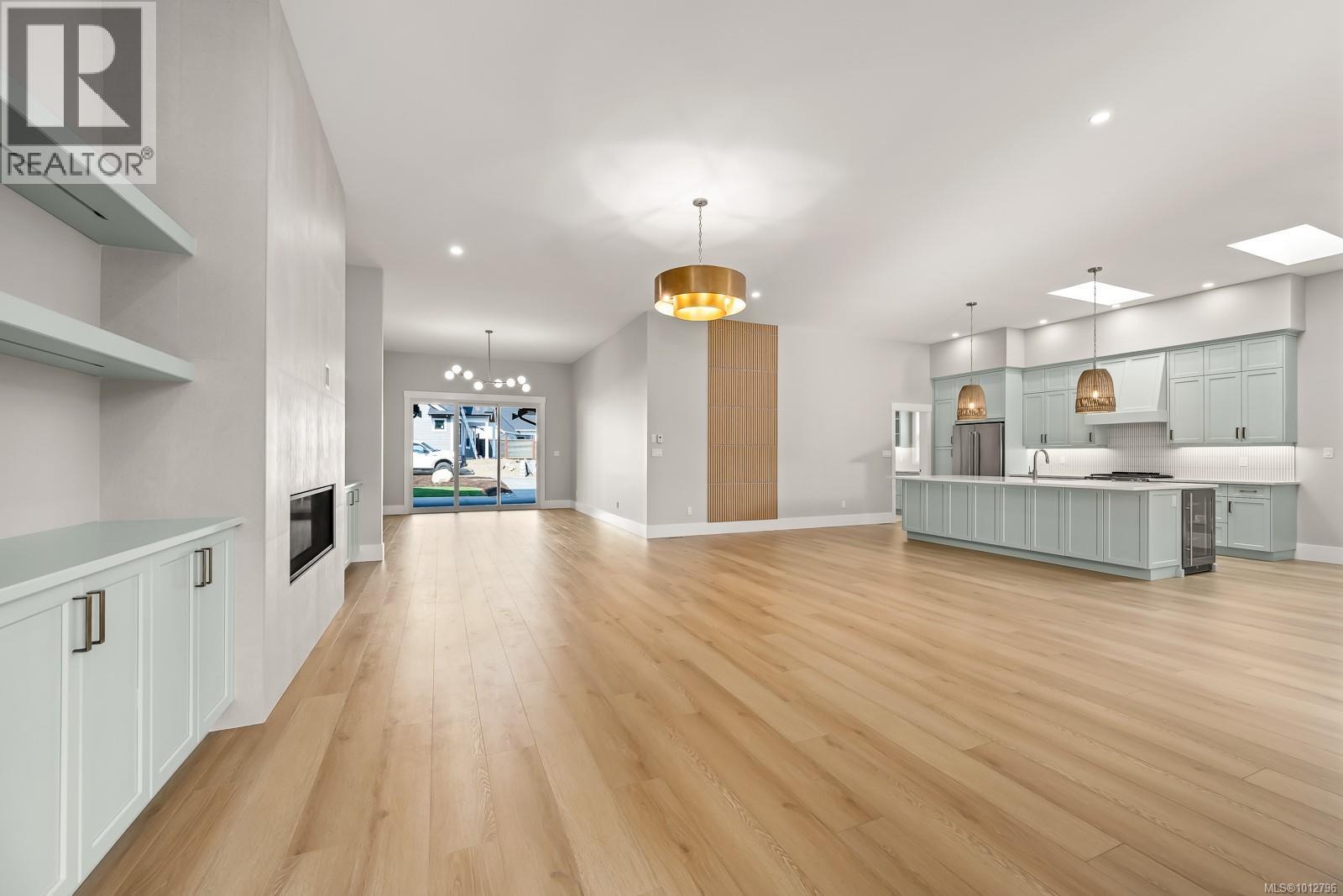 3989 Buckstone Rd, Courtenay