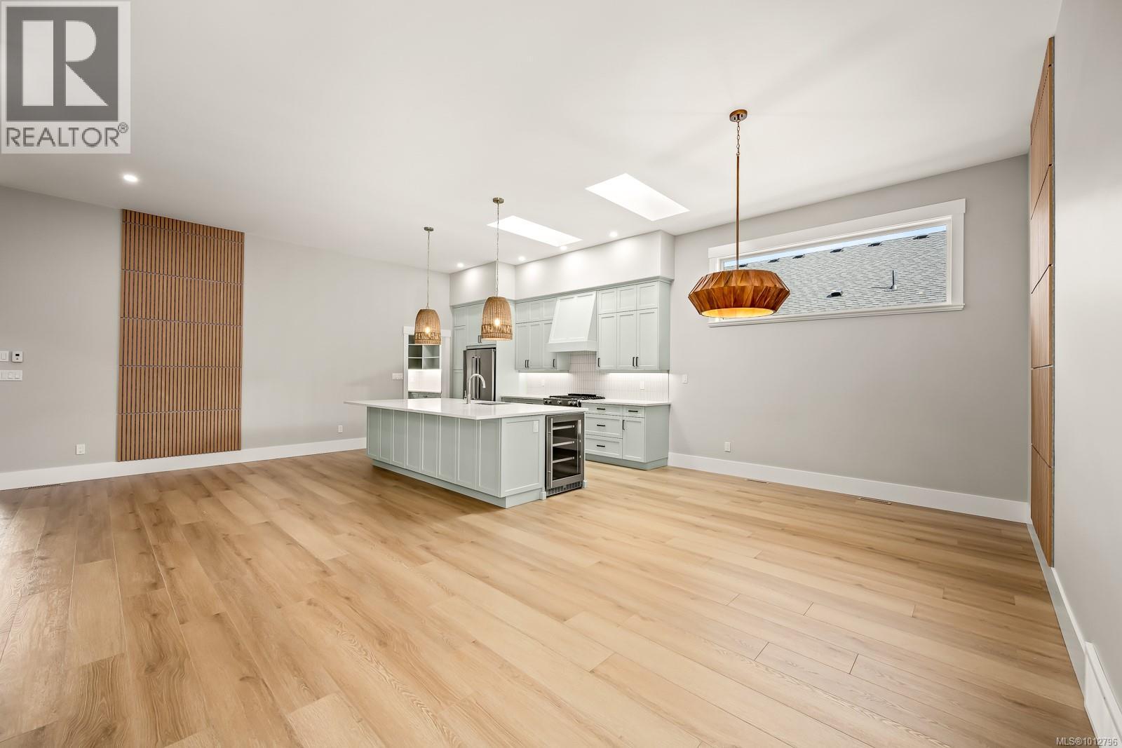 3989 Buckstone Rd, Courtenay