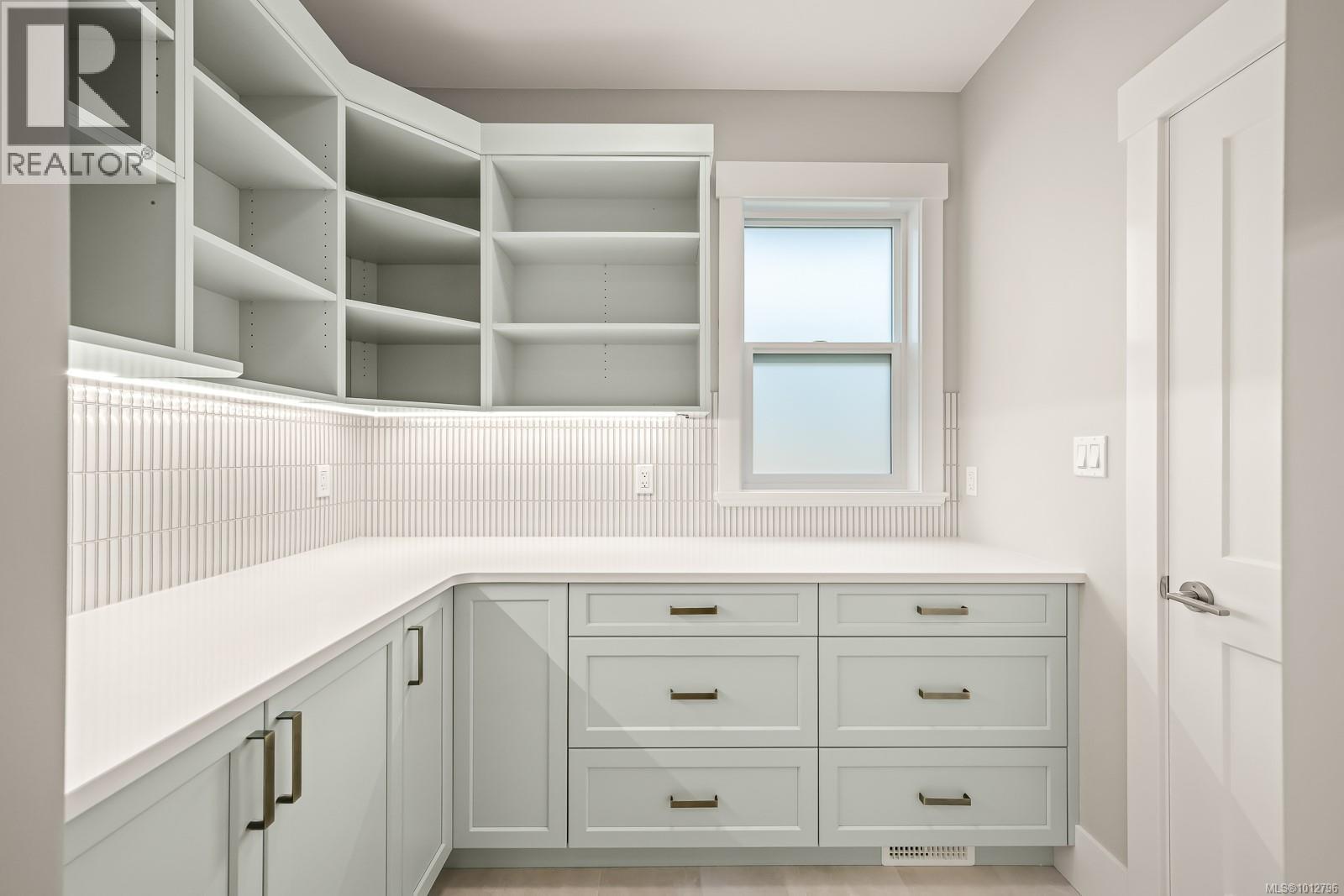 3989 Buckstone Rd, Courtenay