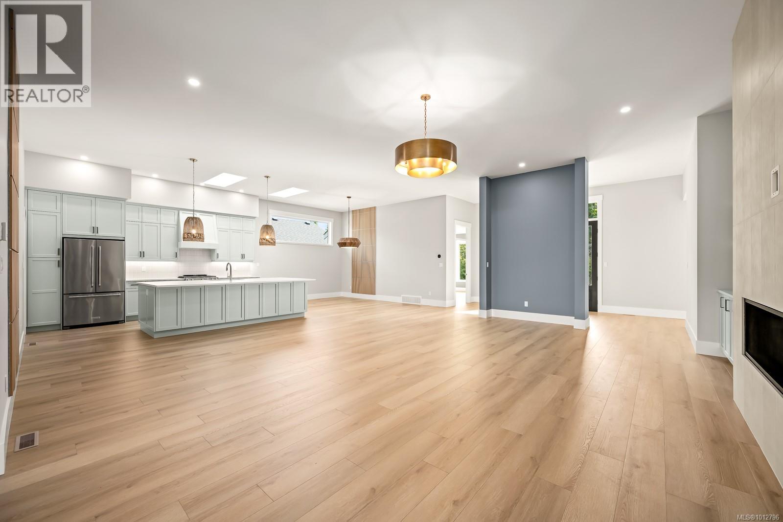 3989 Buckstone Rd, Courtenay