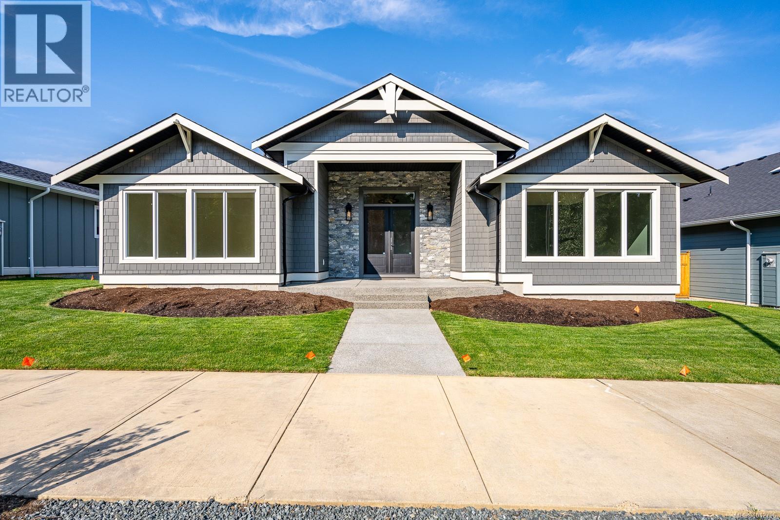 3989 Buckstone Rd, Courtenay