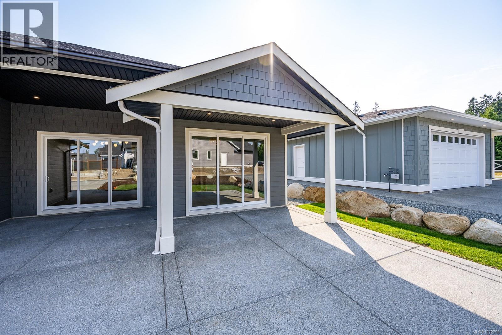 3989 Buckstone Rd, Courtenay