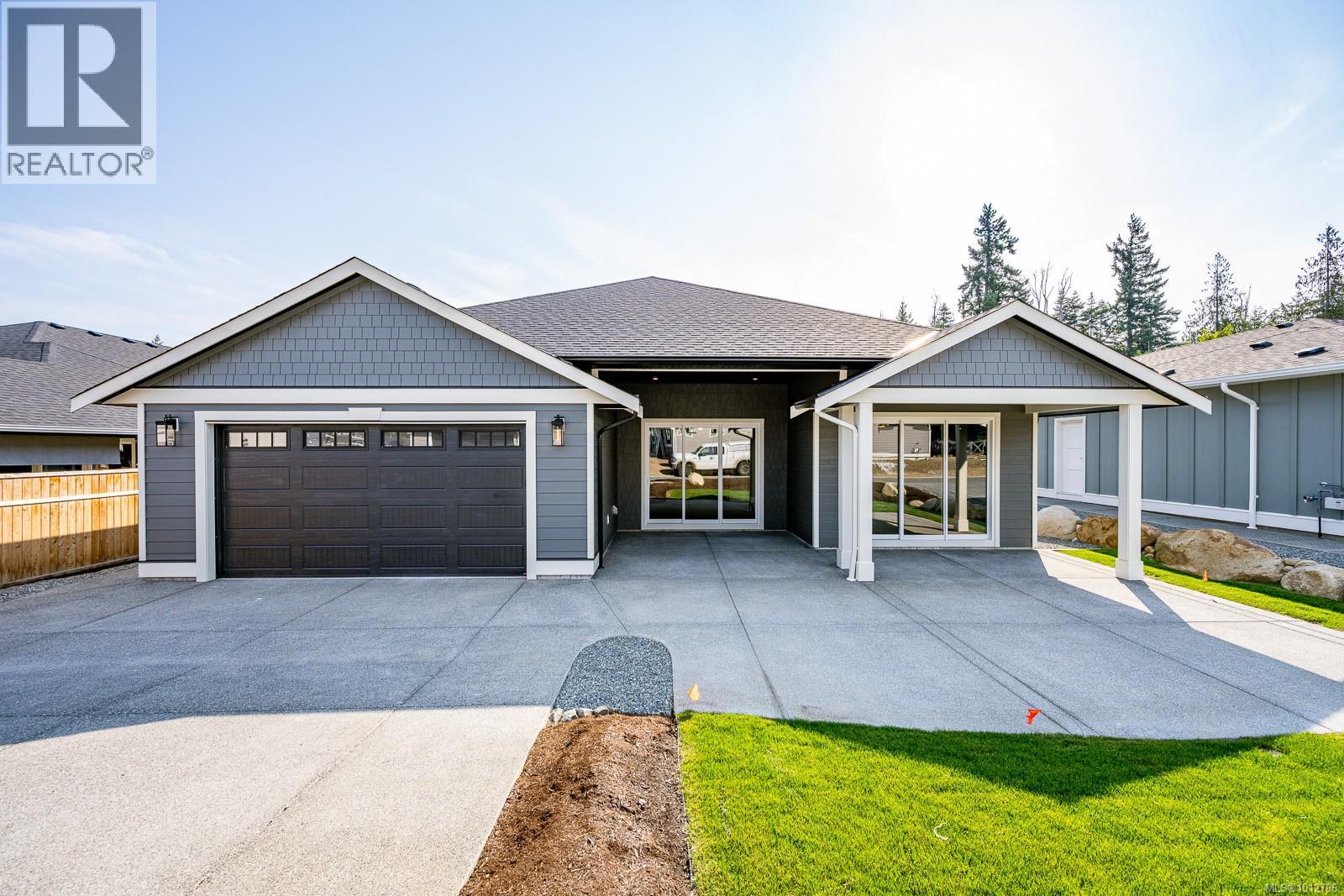 3989 Buckstone Rd, Courtenay
