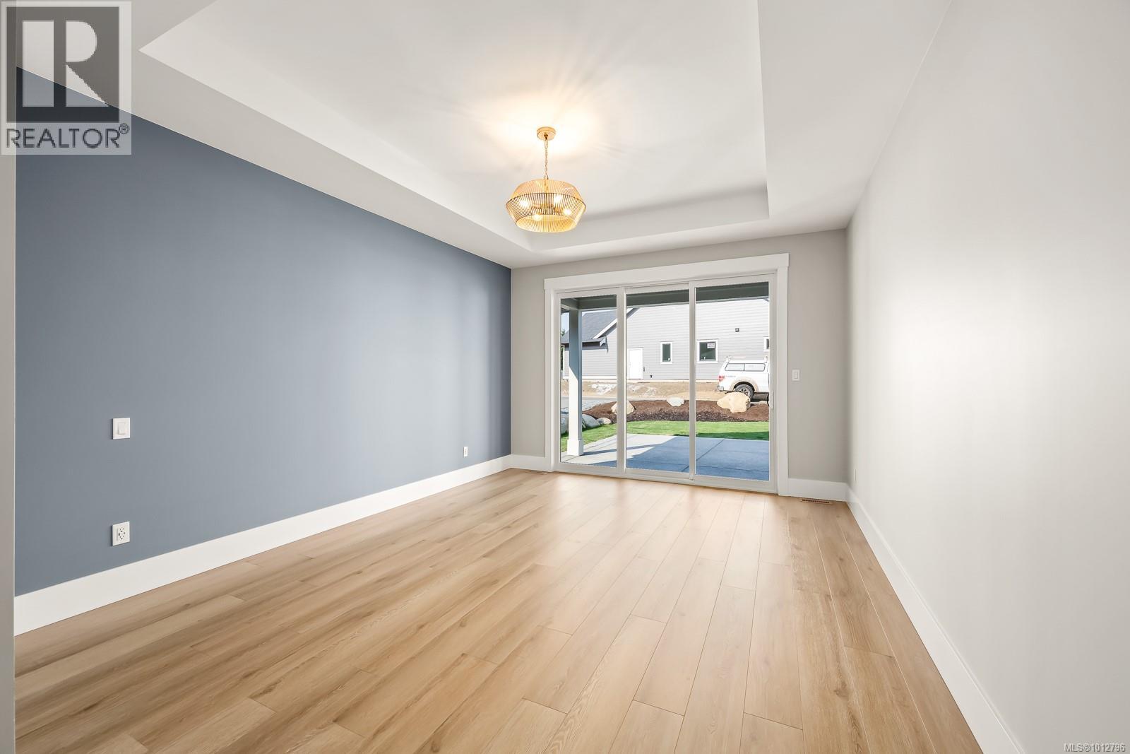 3989 Buckstone Rd, Courtenay