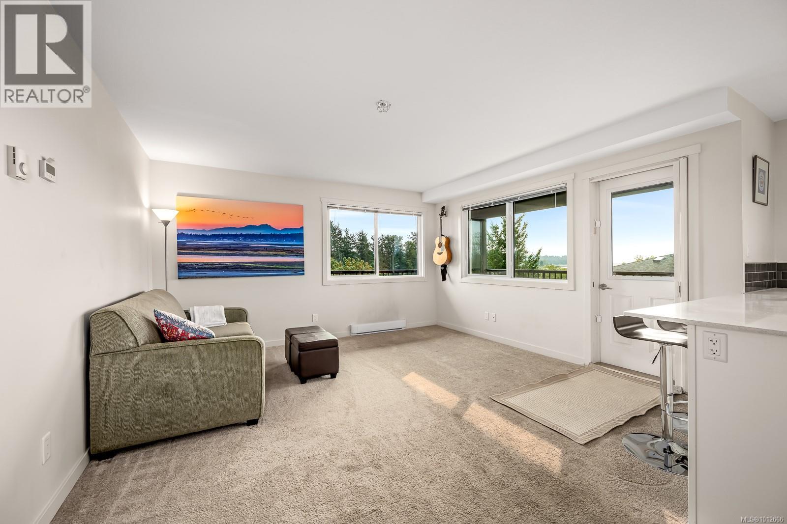 411 1944 Riverside Lane, Courtenay