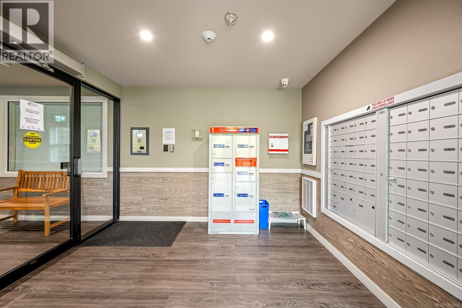 411 1944 Riverside Lane, Courtenay