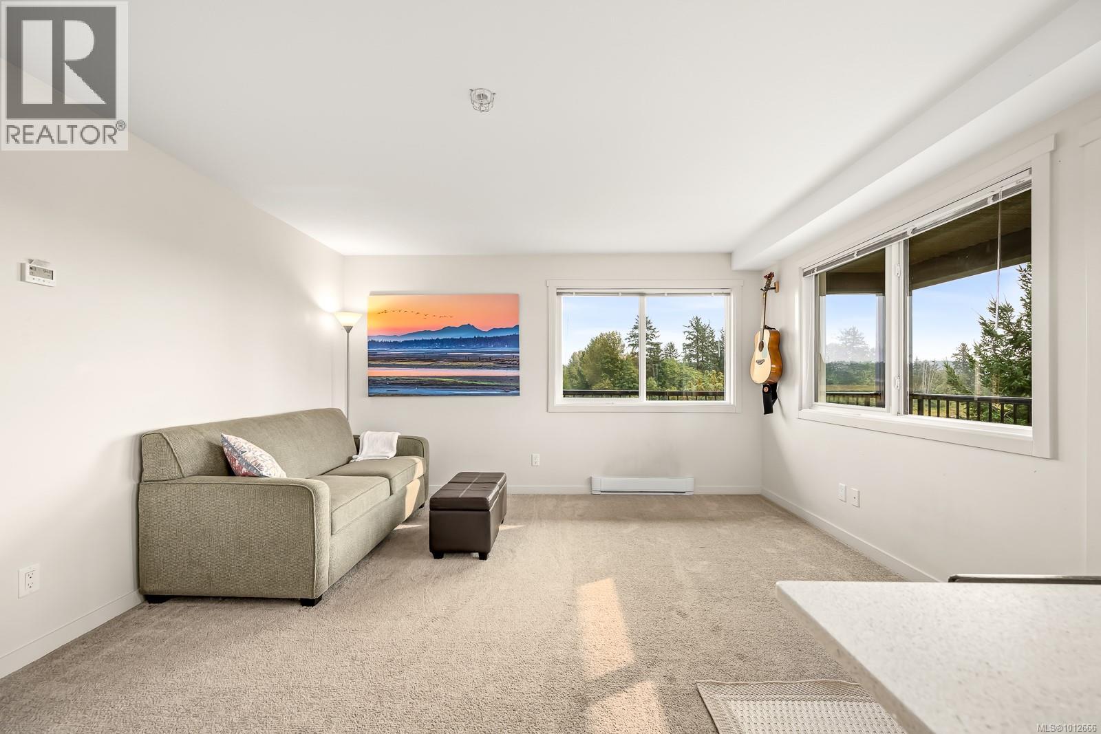 411 1944 Riverside Lane, Courtenay