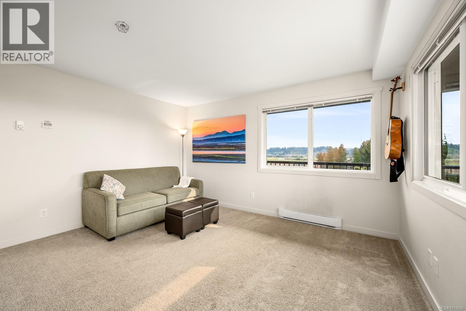 411 1944 Riverside Lane, Courtenay