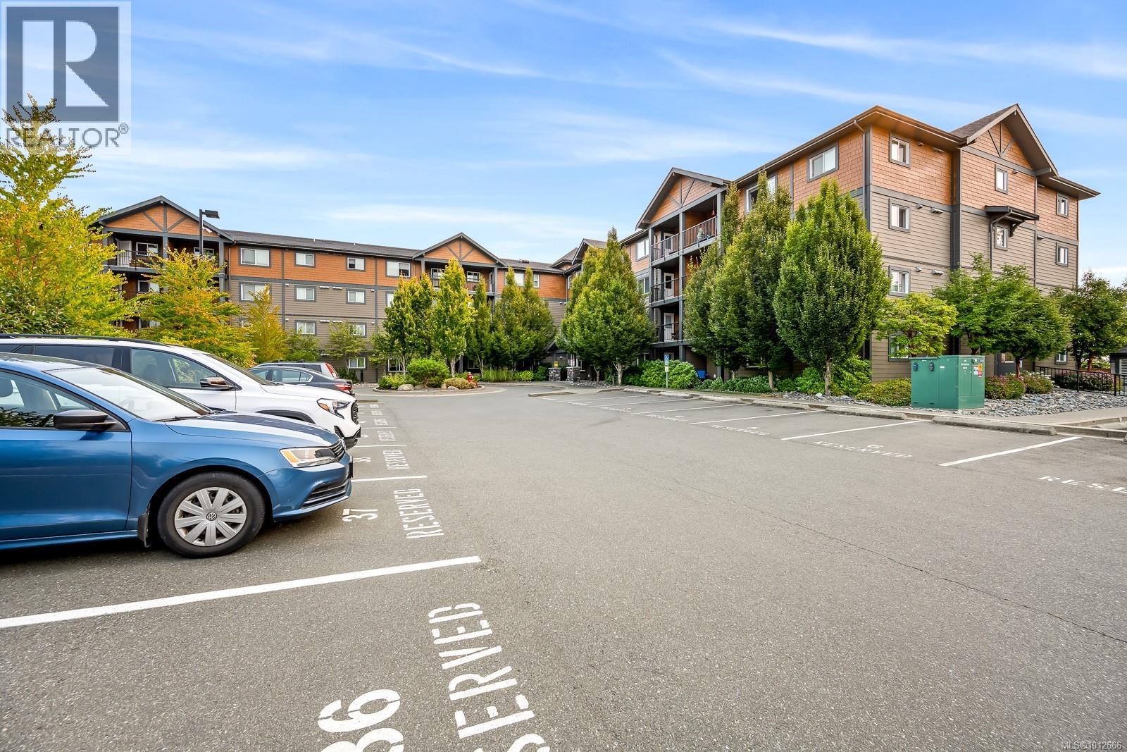 411 1944 Riverside Lane, Courtenay