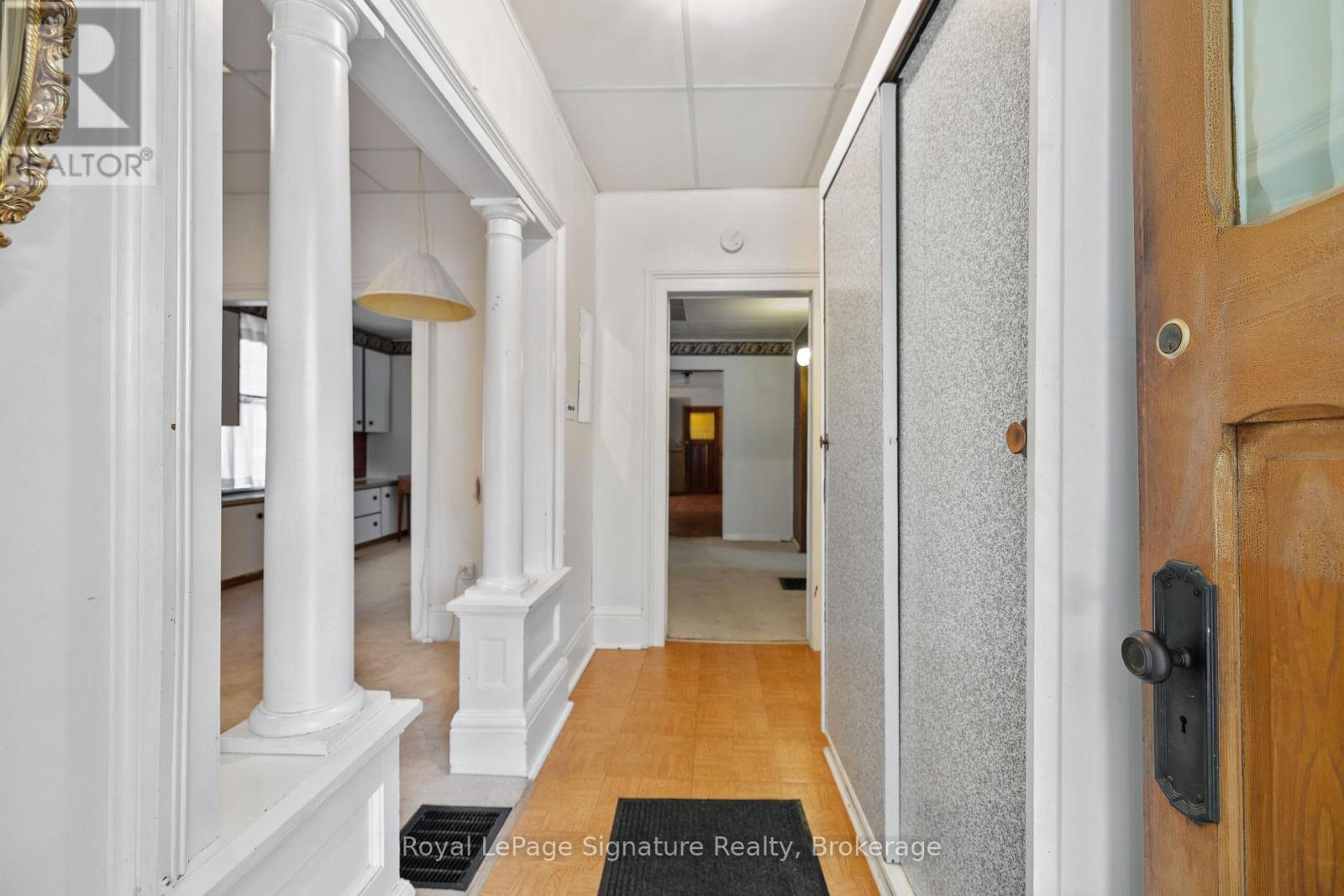 Photo 5 of 125 Fourth Street W, Collingwood ON