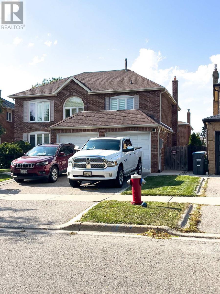 Photo 1 of 14 Nottingham Crescent, Brampton ON