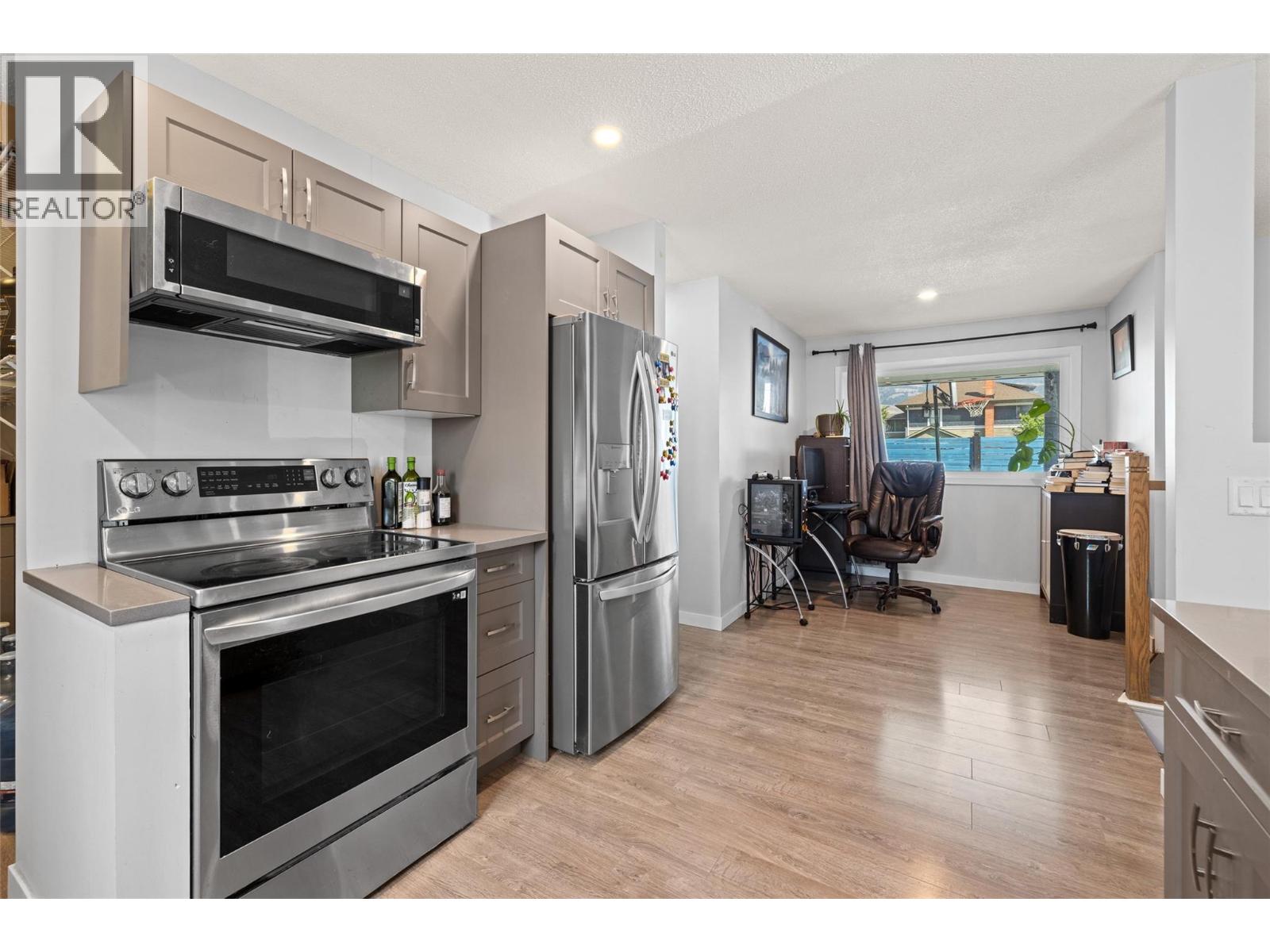  290 Leathead Road, Kelowna