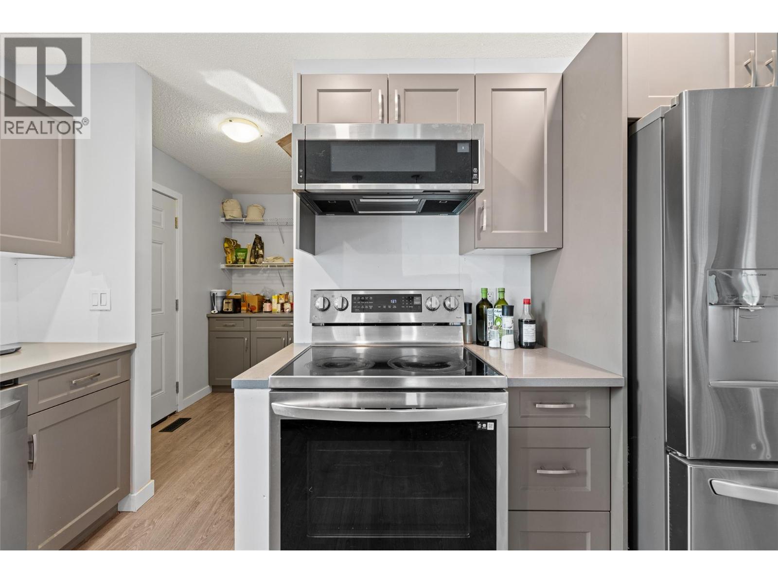  290 Leathead Road, Kelowna