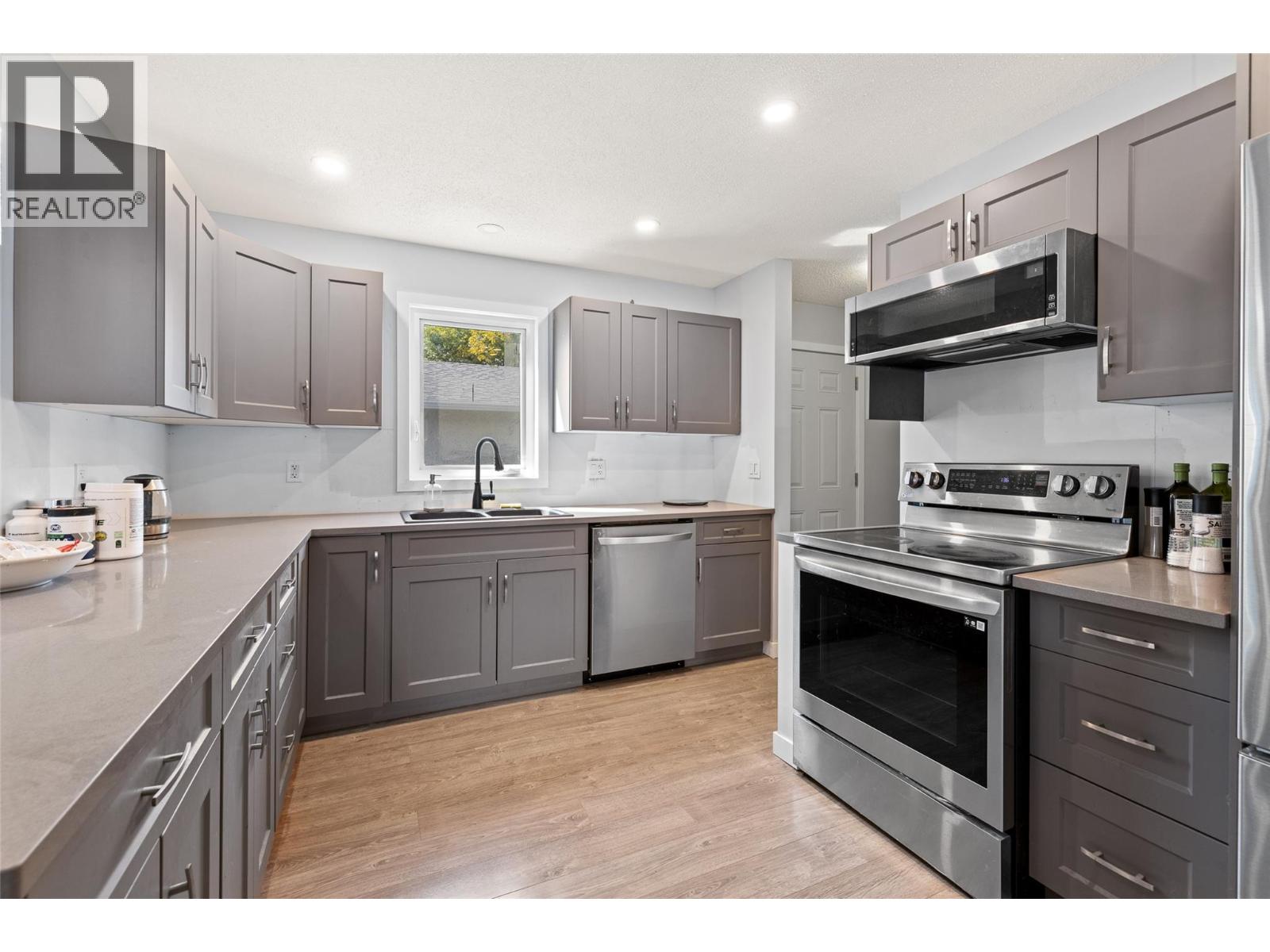  290 Leathead Road, Kelowna
