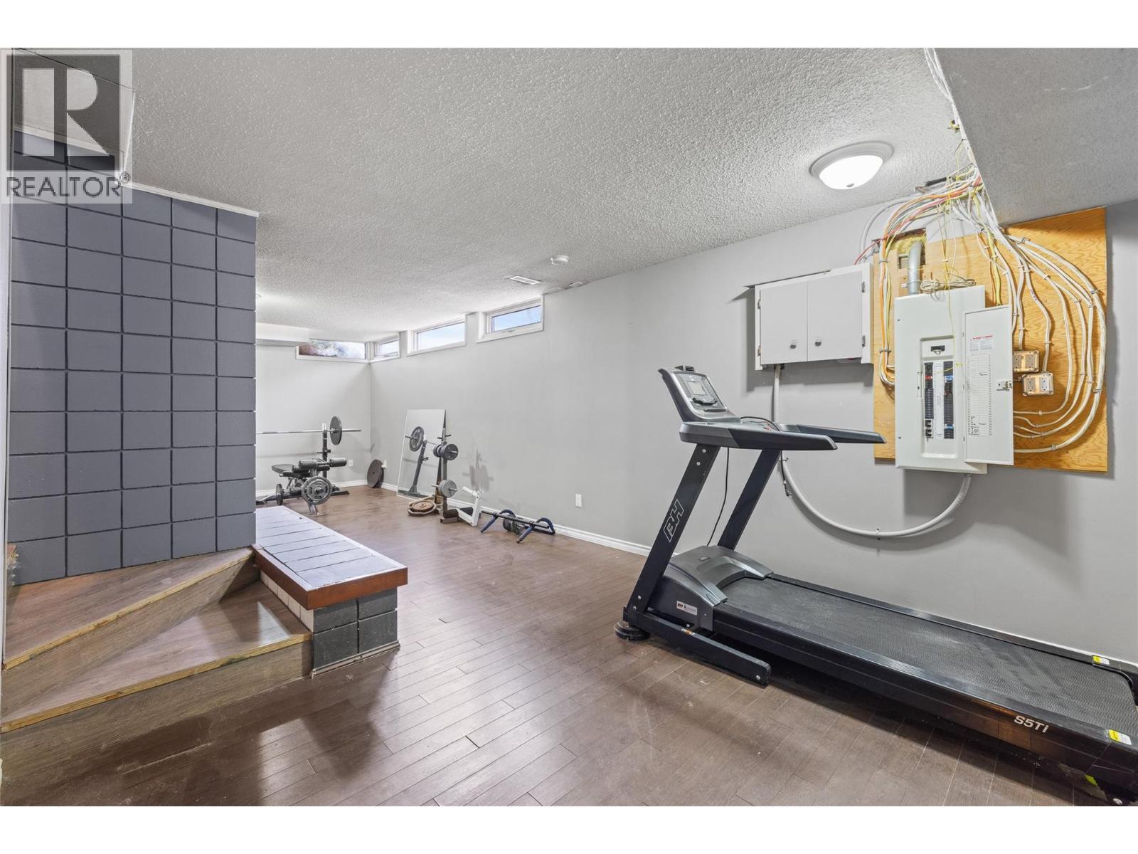  290 Leathead Road, Kelowna