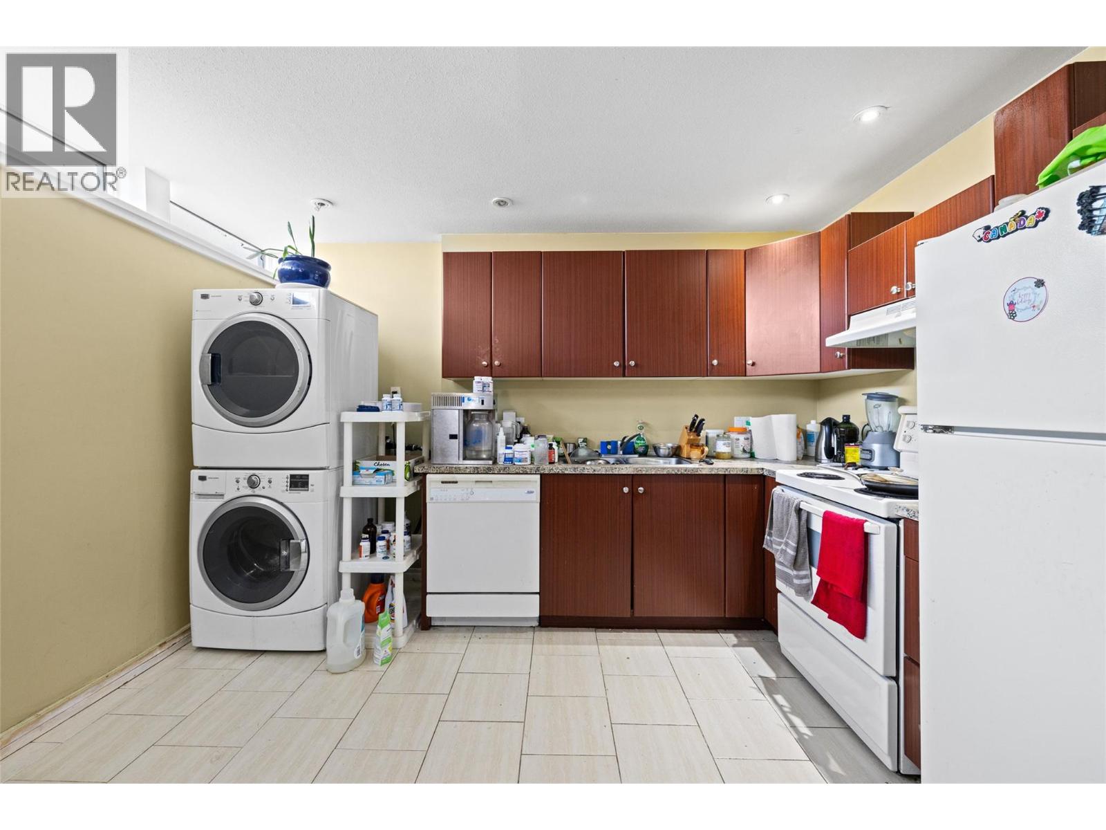  290 Leathead Road, Kelowna