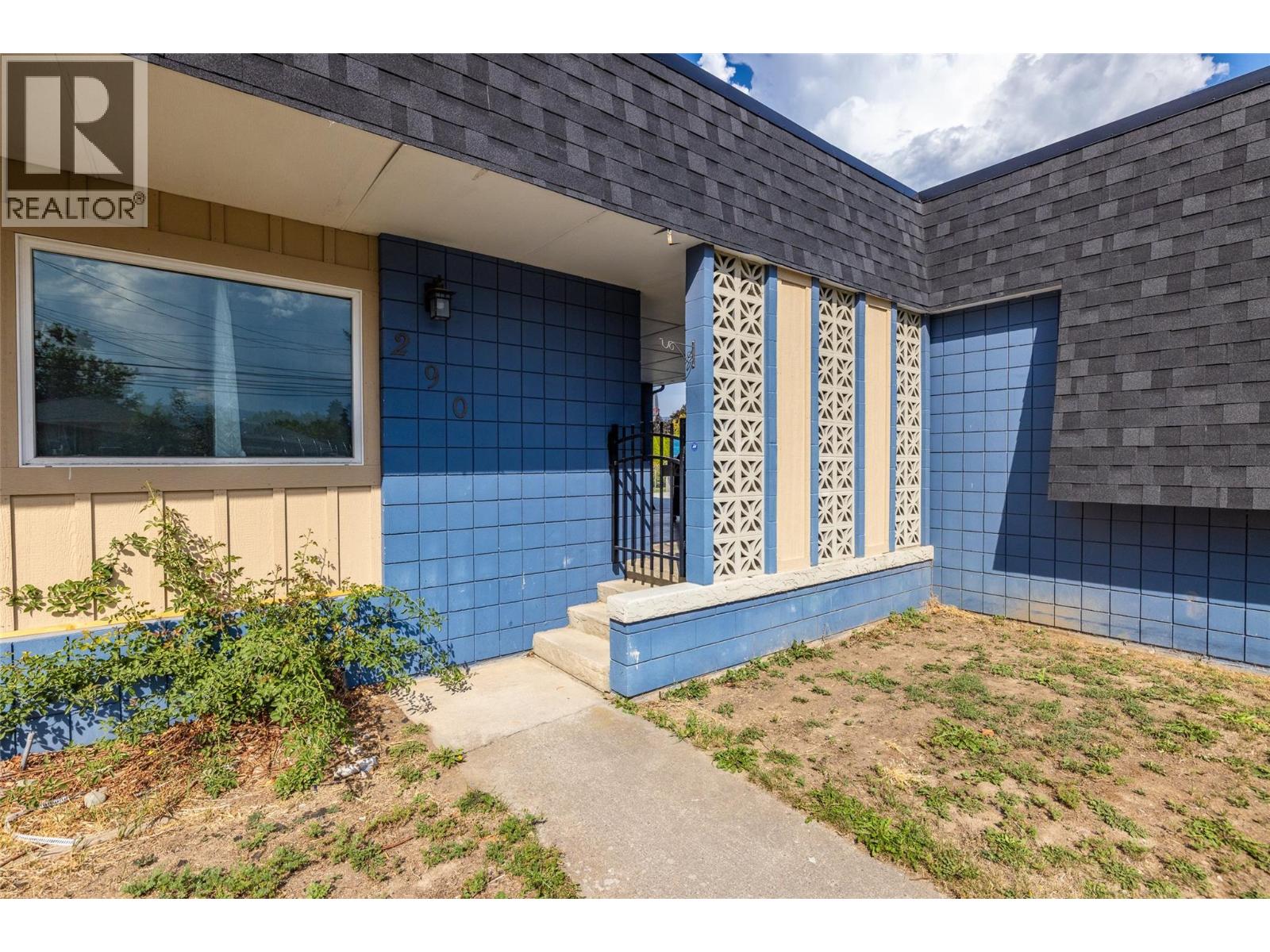  290 Leathead Road, Kelowna