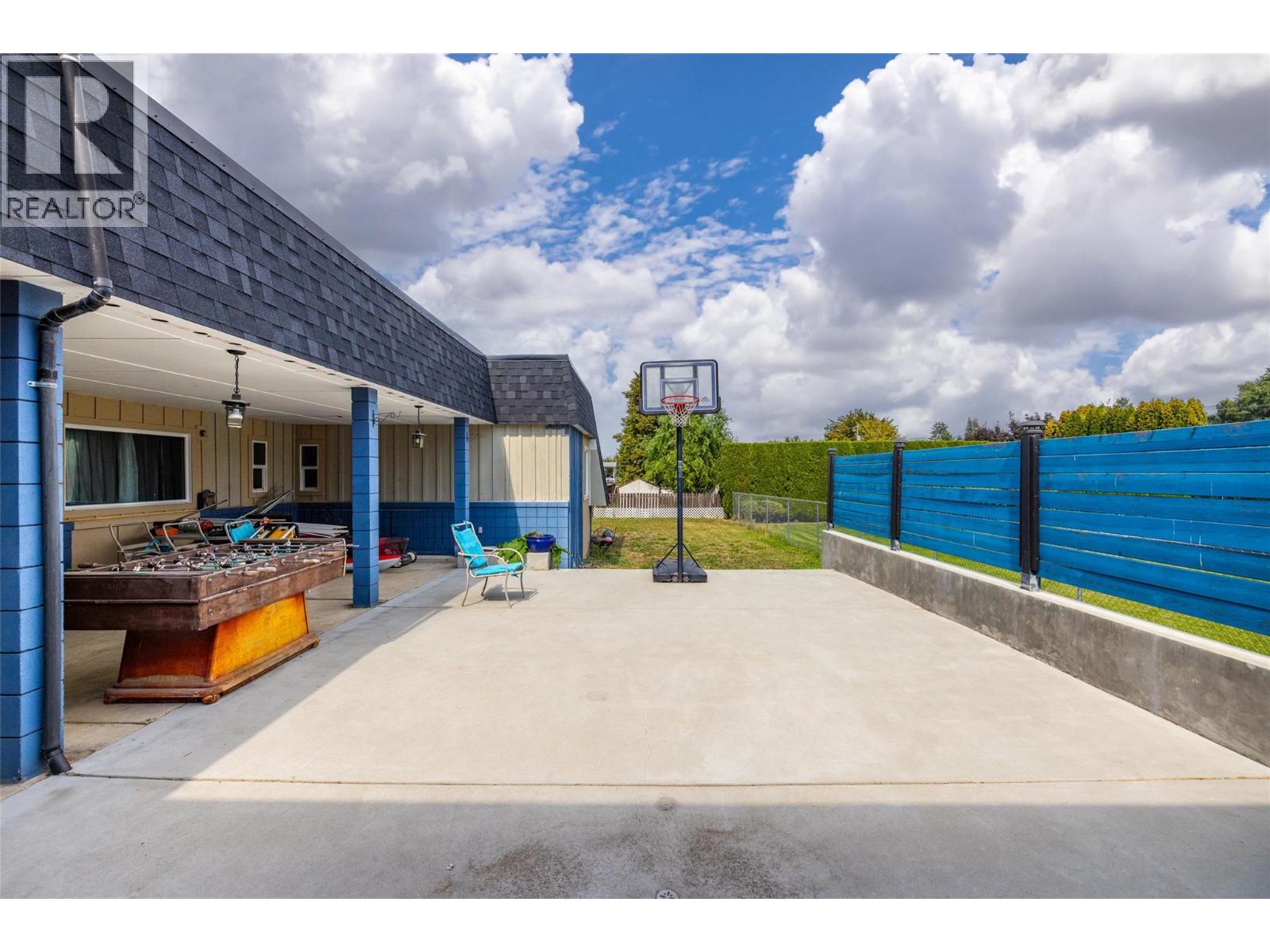  290 Leathead Road, Kelowna