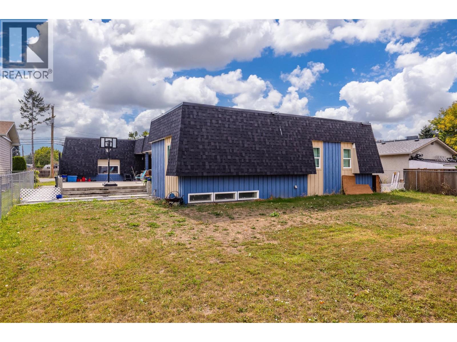  290 Leathead Road, Kelowna