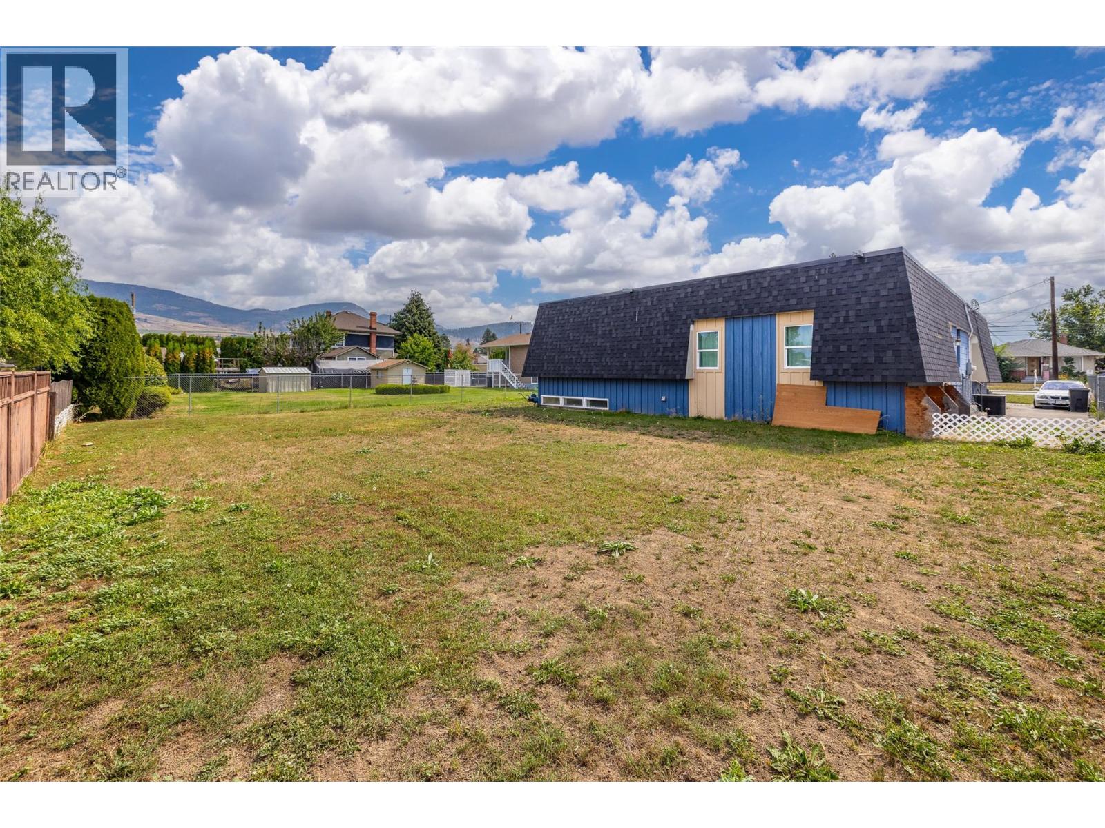  290 Leathead Road, Kelowna
