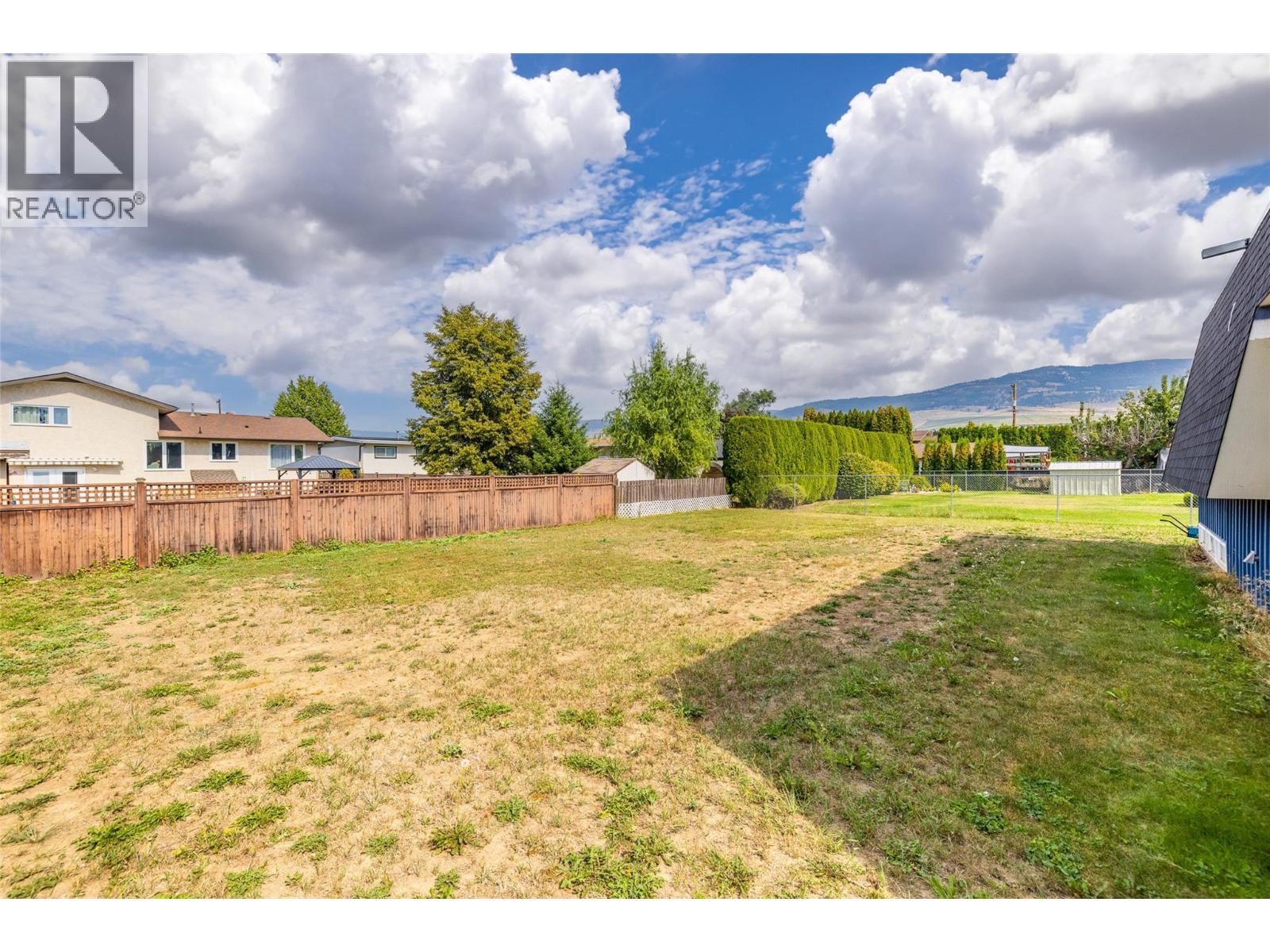  290 Leathead Road, Kelowna