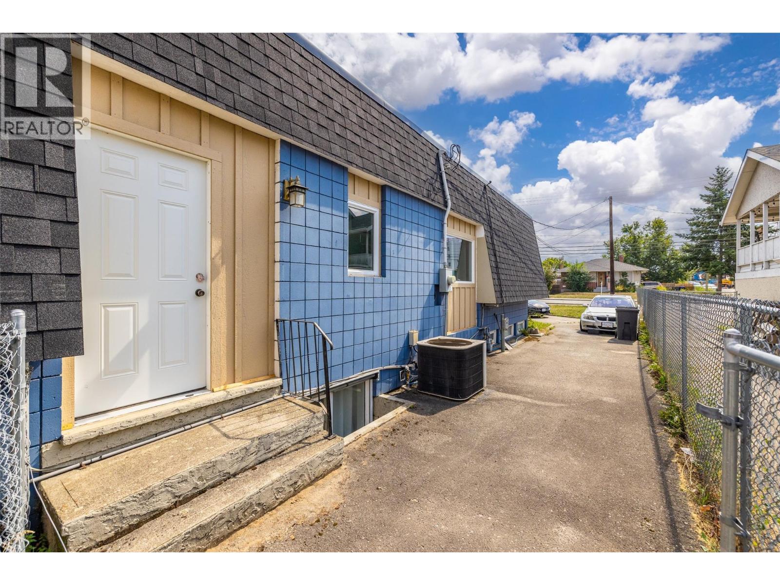  290 Leathead Road, Kelowna
