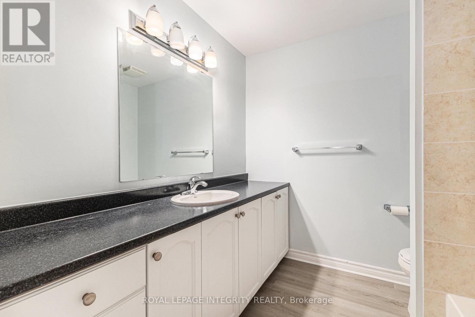 Photo 18 of 8 188 Paseo Private, Ottawa ON