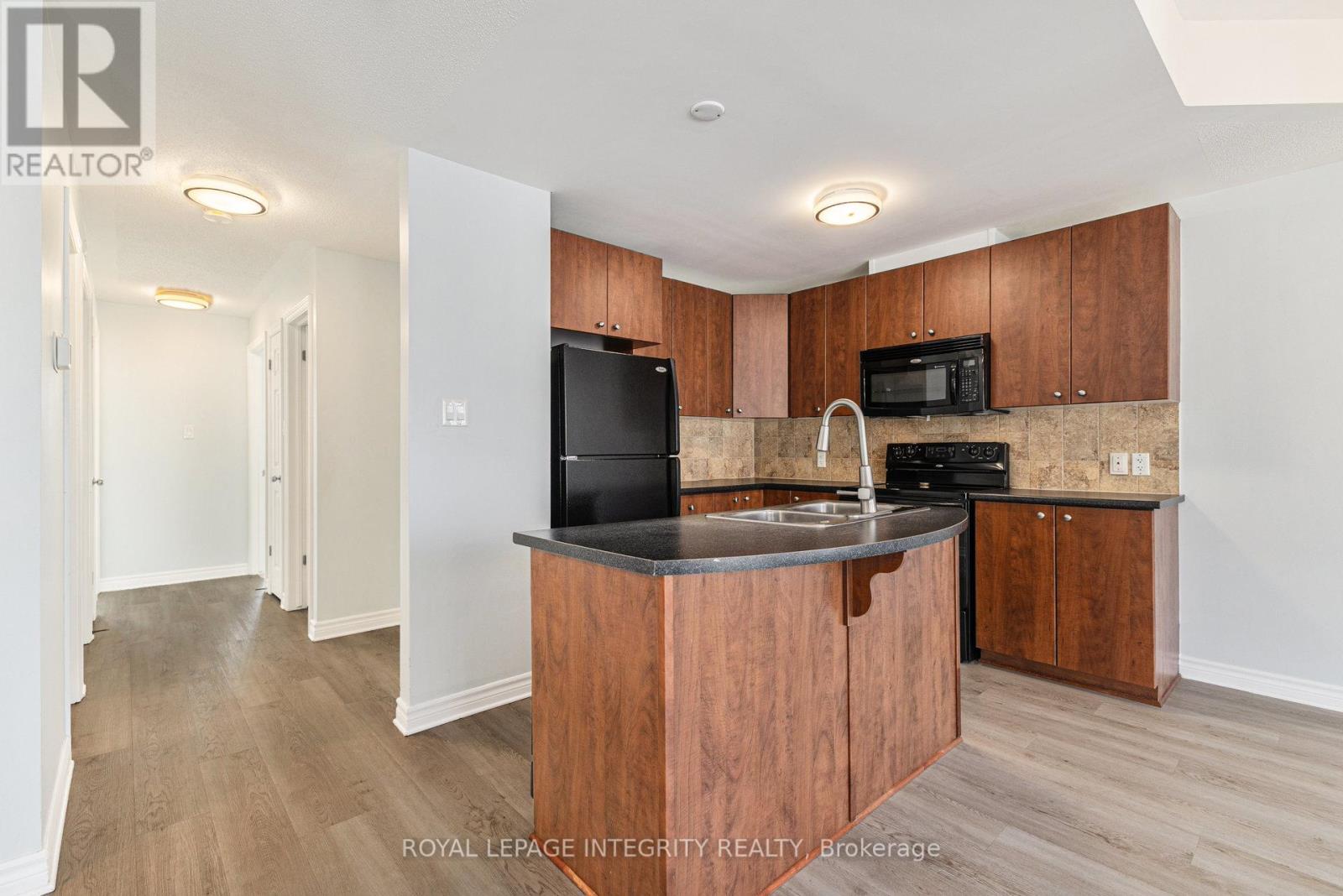 Photo 9 of 8 188 Paseo Private, Ottawa ON