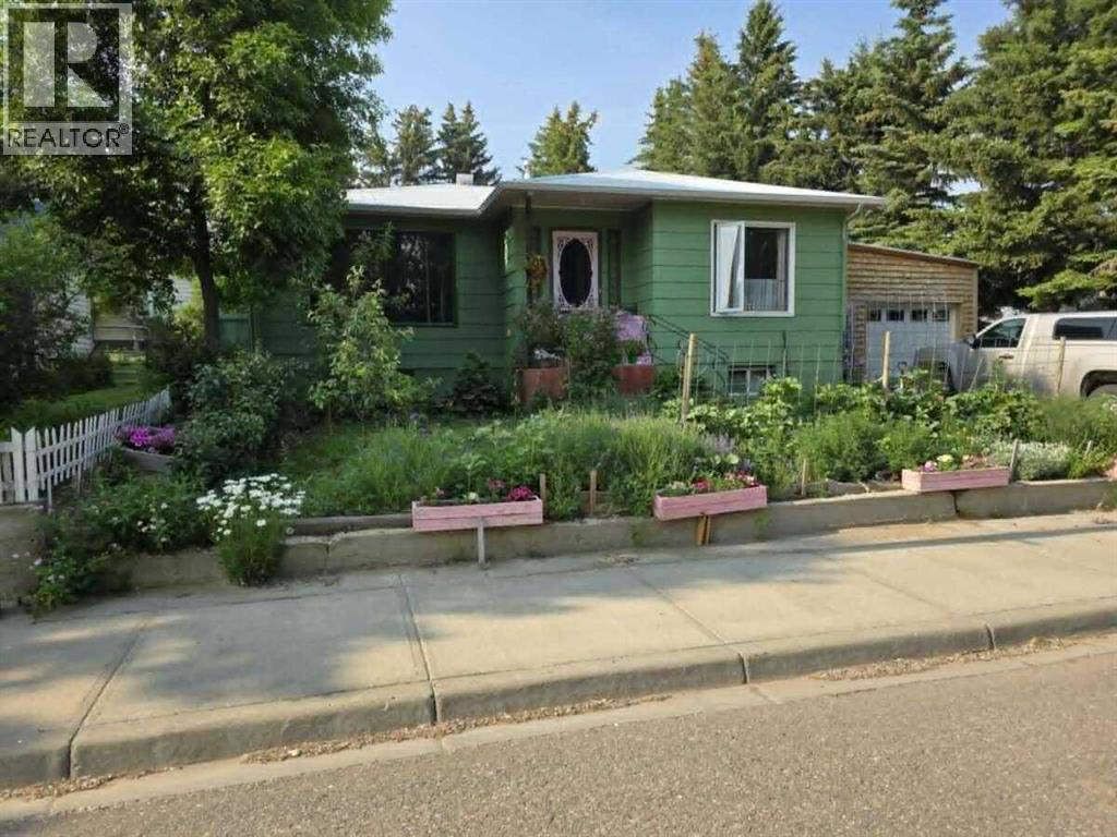 Photo 39 of 221 Center Avenue Ne, Milk River AB