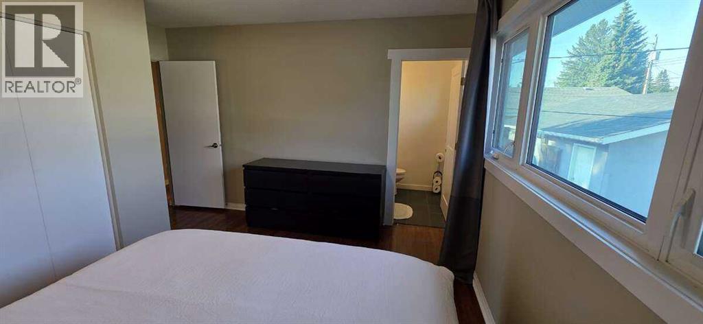 Photo 30 of 640 Willowburn Crescent Se, Calgary AB