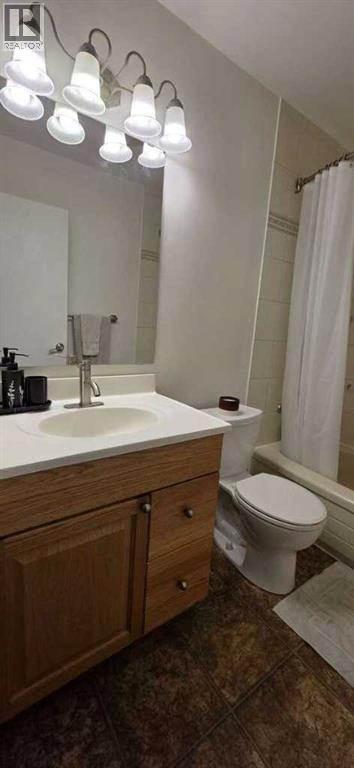 Photo 35 of 640 Willowburn Crescent Se, Calgary AB