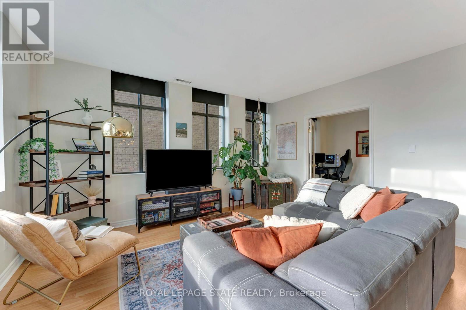 Photo 26 of 701 36 James Street S, Hamilton ON