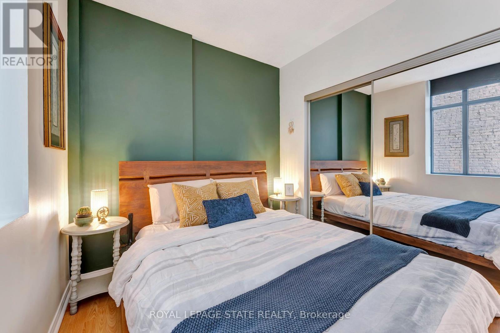 Photo 35 of 701 36 James Street S, Hamilton ON