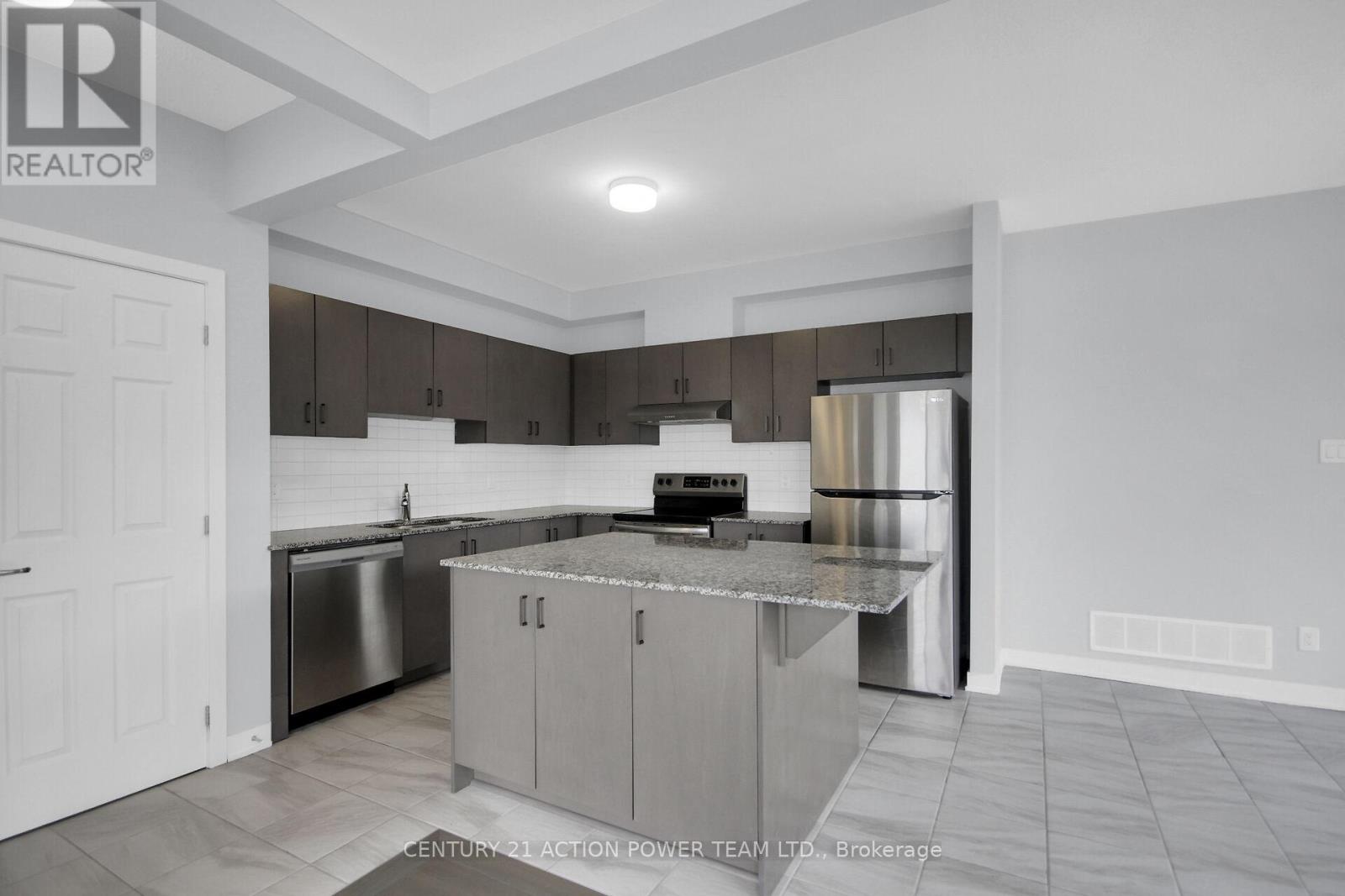 Photo 11 of 254 Ormiston Crescent, Ottawa ON