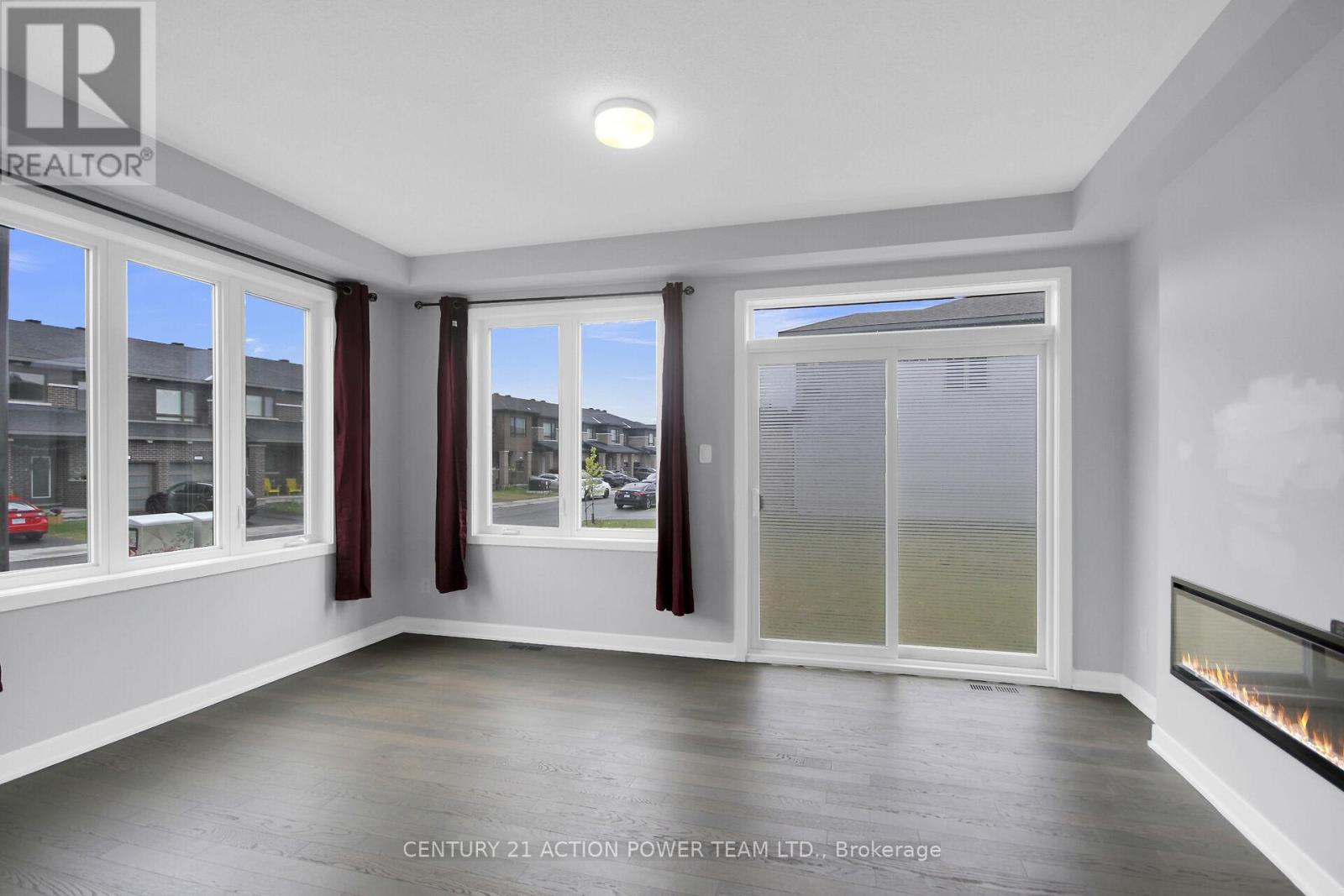 Photo 14 of 254 Ormiston Crescent, Ottawa ON