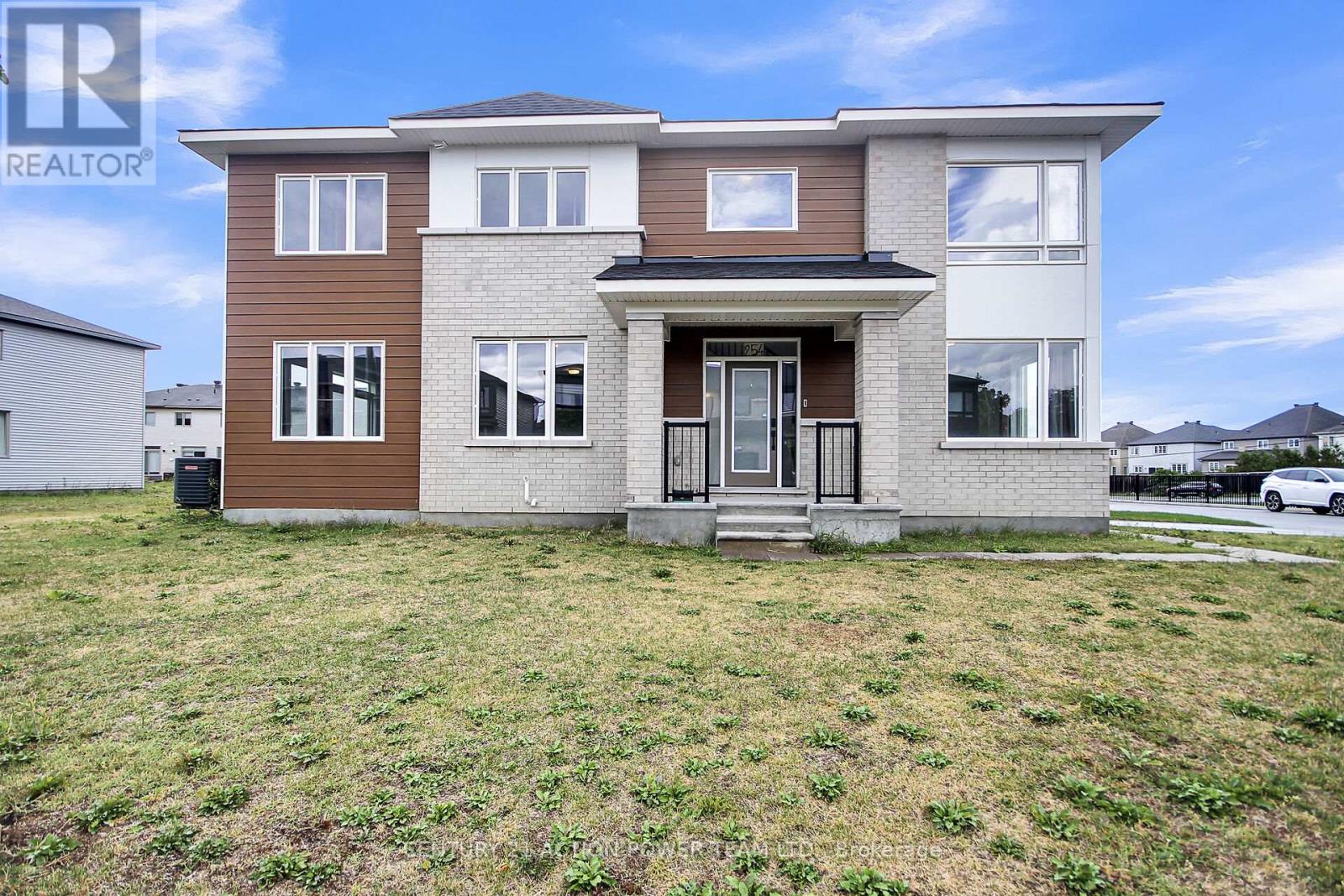 Photo 3 of 254 Ormiston Crescent, Ottawa ON
