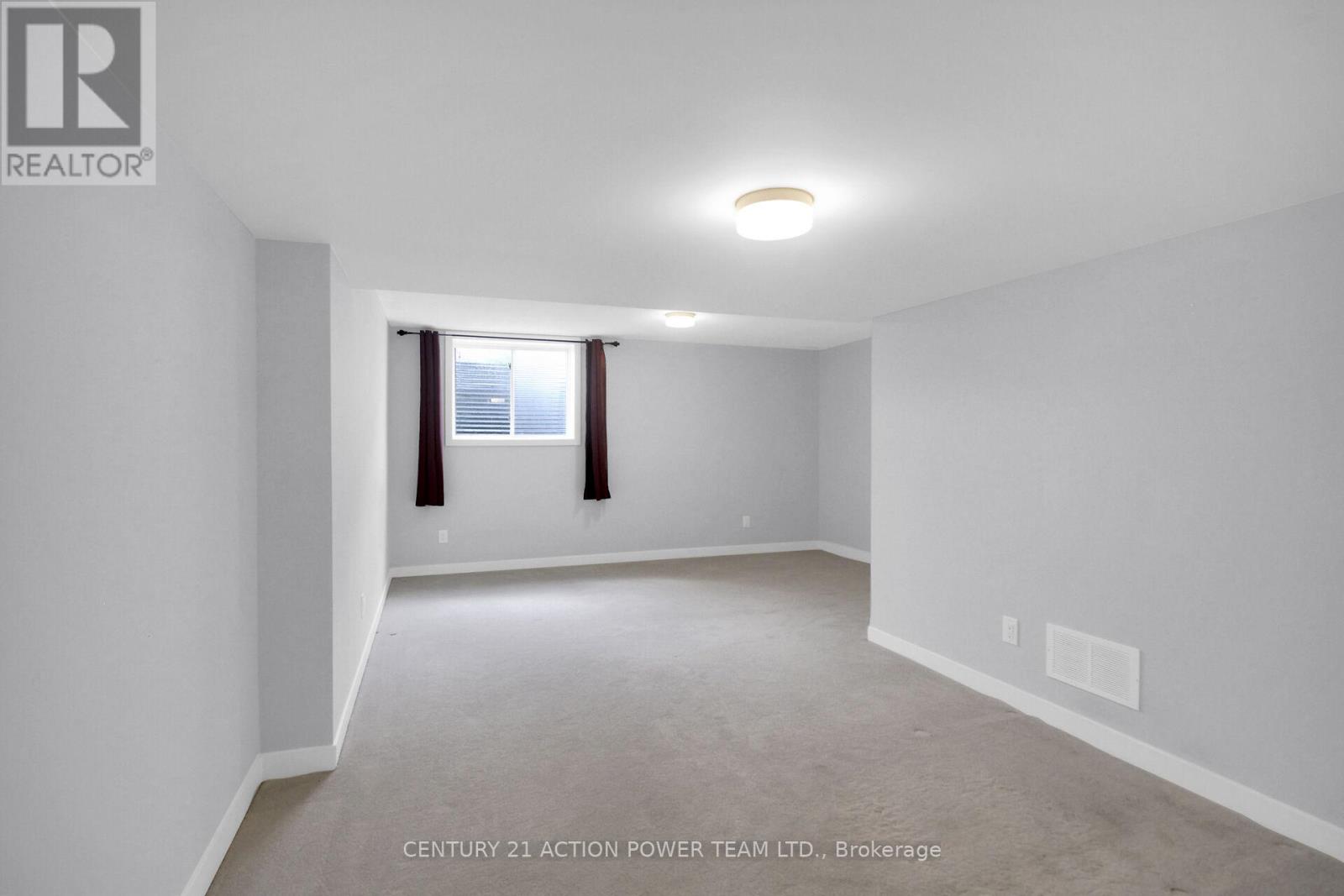 Photo 33 of 254 Ormiston Crescent, Ottawa ON