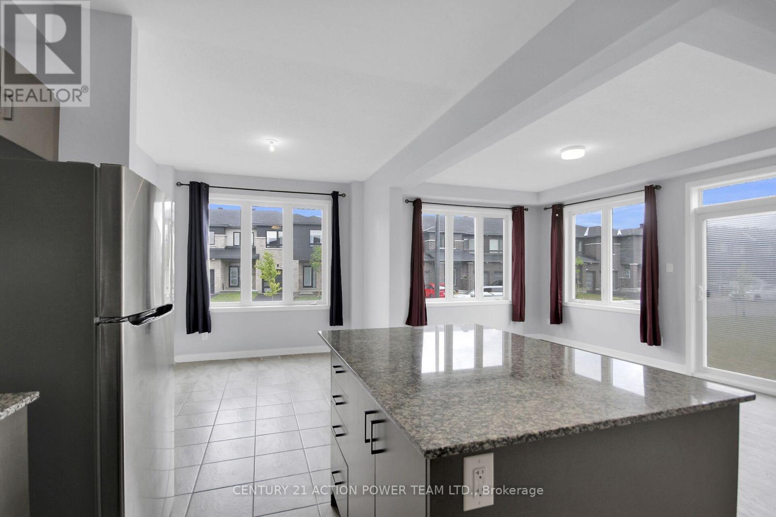 Photo 8 of 254 Ormiston Crescent, Ottawa ON