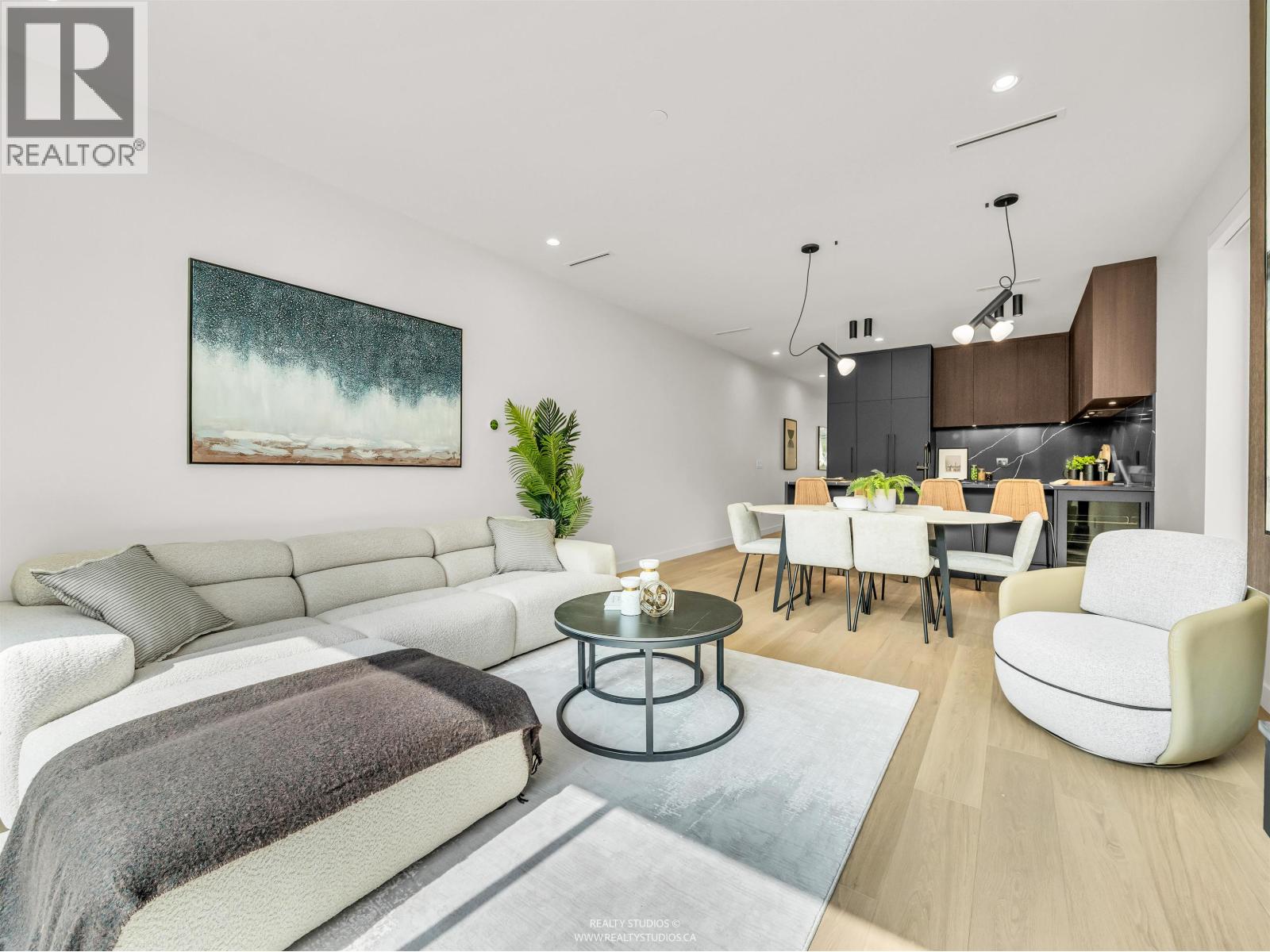 Photo 13 of 1 1120 E 23rd Avenue, Vancouver BC
