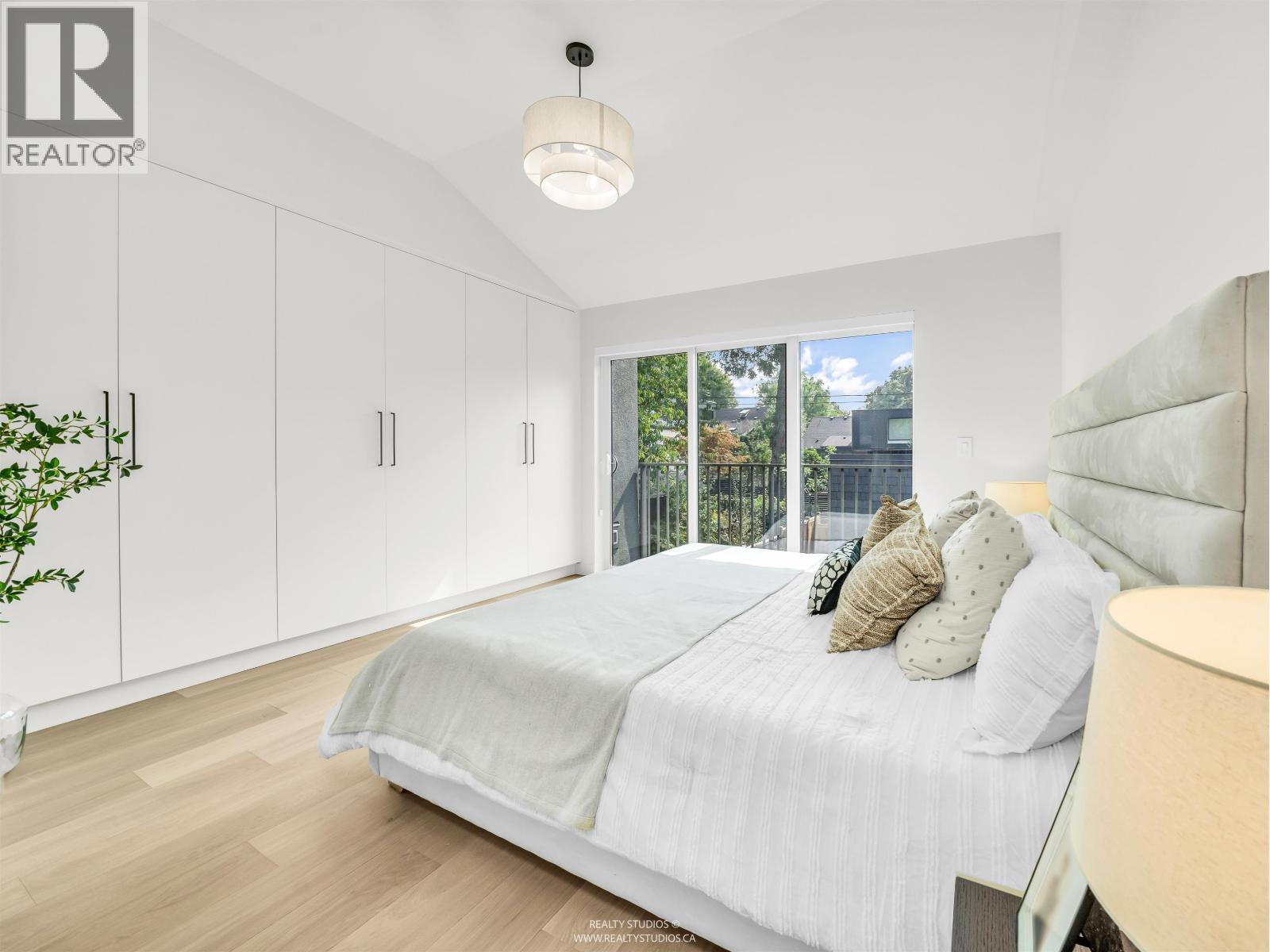 Photo 18 of 1 1120 E 23rd Avenue, Vancouver BC