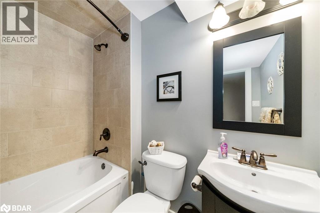 Photo 24 of 3938 Wood Avenue, Severn ON