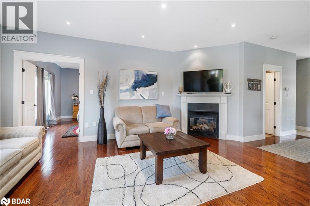 Photo 11 of 3938 Wood Avenue, Severn ON