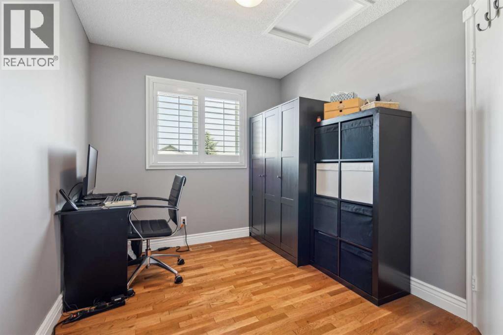 Photo 17 of 5248 Martin Crossing Drive Ne, Calgary AB
