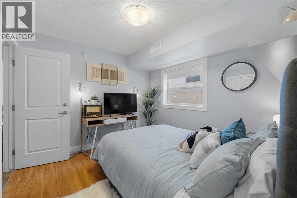 Photo 16 of 201 2111 34 Avenue Sw, Calgary AB