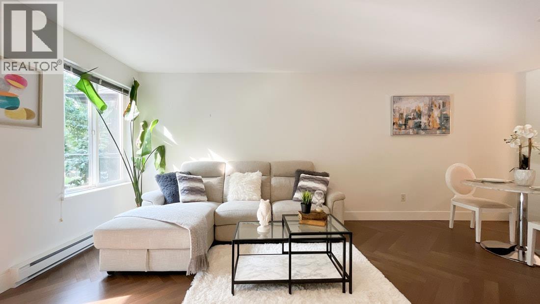 Photo 1 of 312 7000 21 Avenue, Burnaby BC